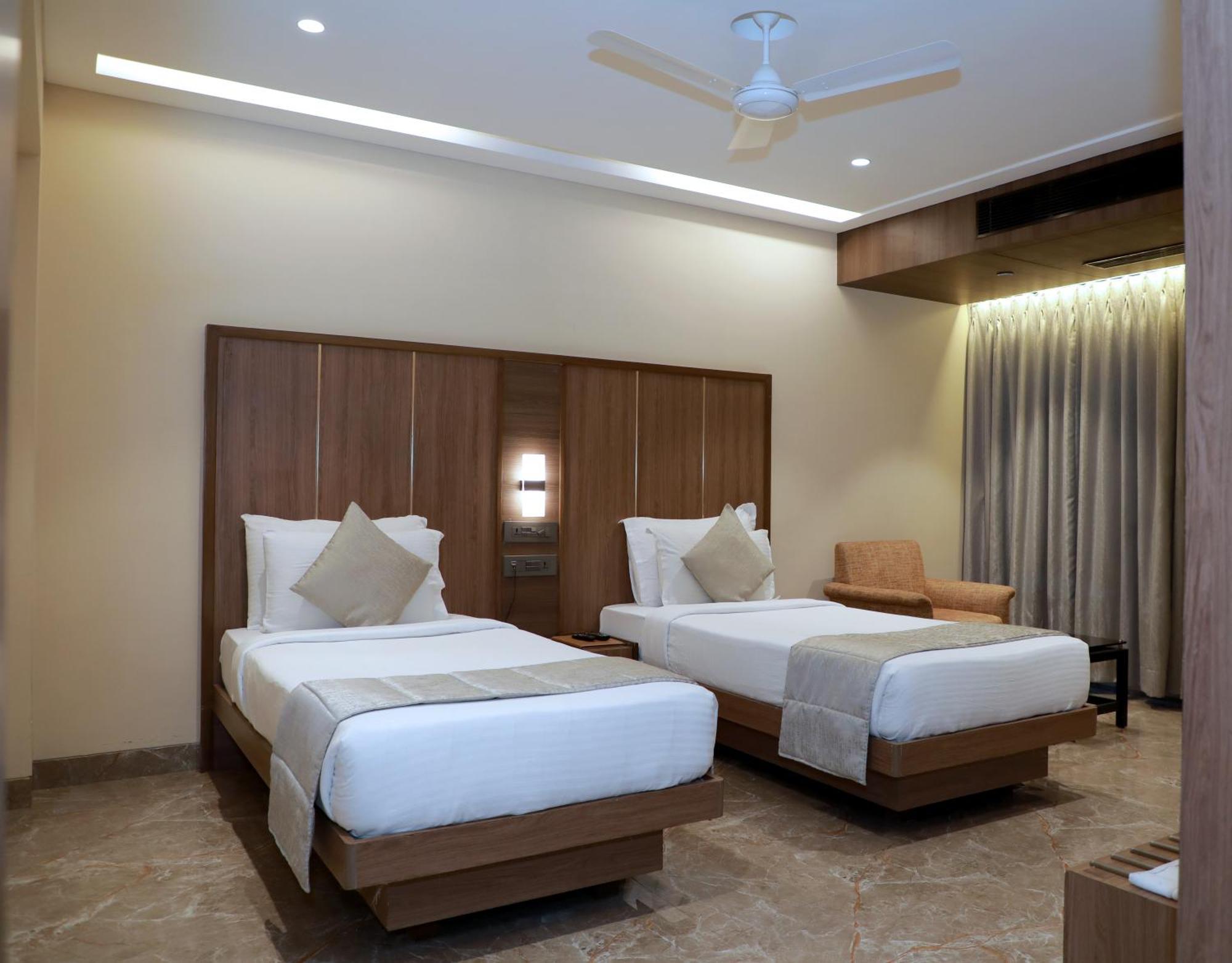 Hotel Archana Residency Bombay Exterior foto